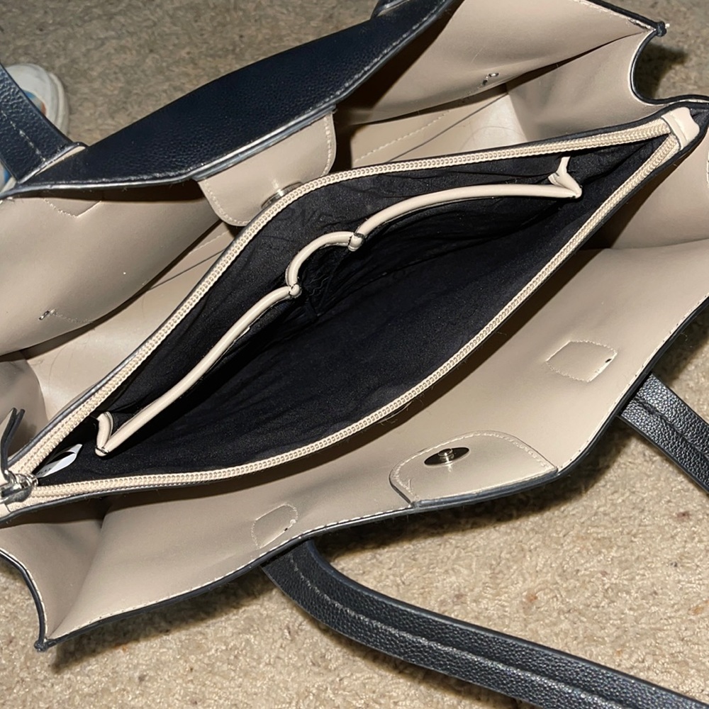 Jones New York purse